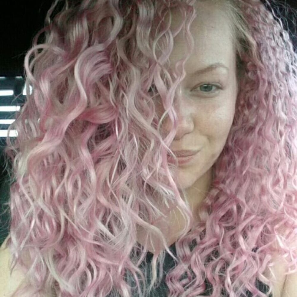 Meet your Posher, Christine